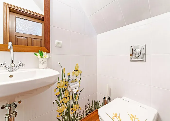 Dom Nad Jeziorem Mazury Kamien Дом отдыха *